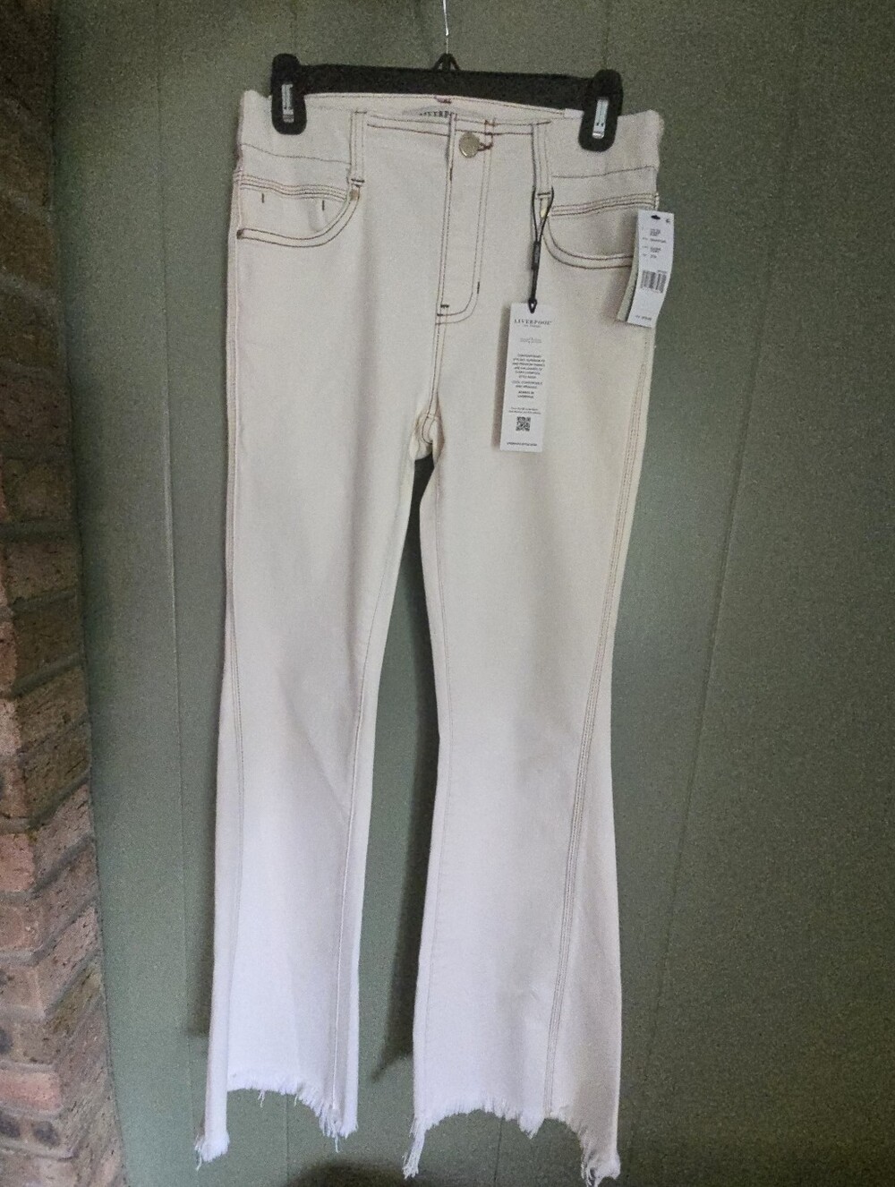 Liverpool Cream Flare Jeans with Frayed Hem